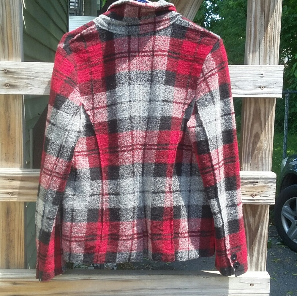 Tricotto.Jacket - Picture 2 of 4